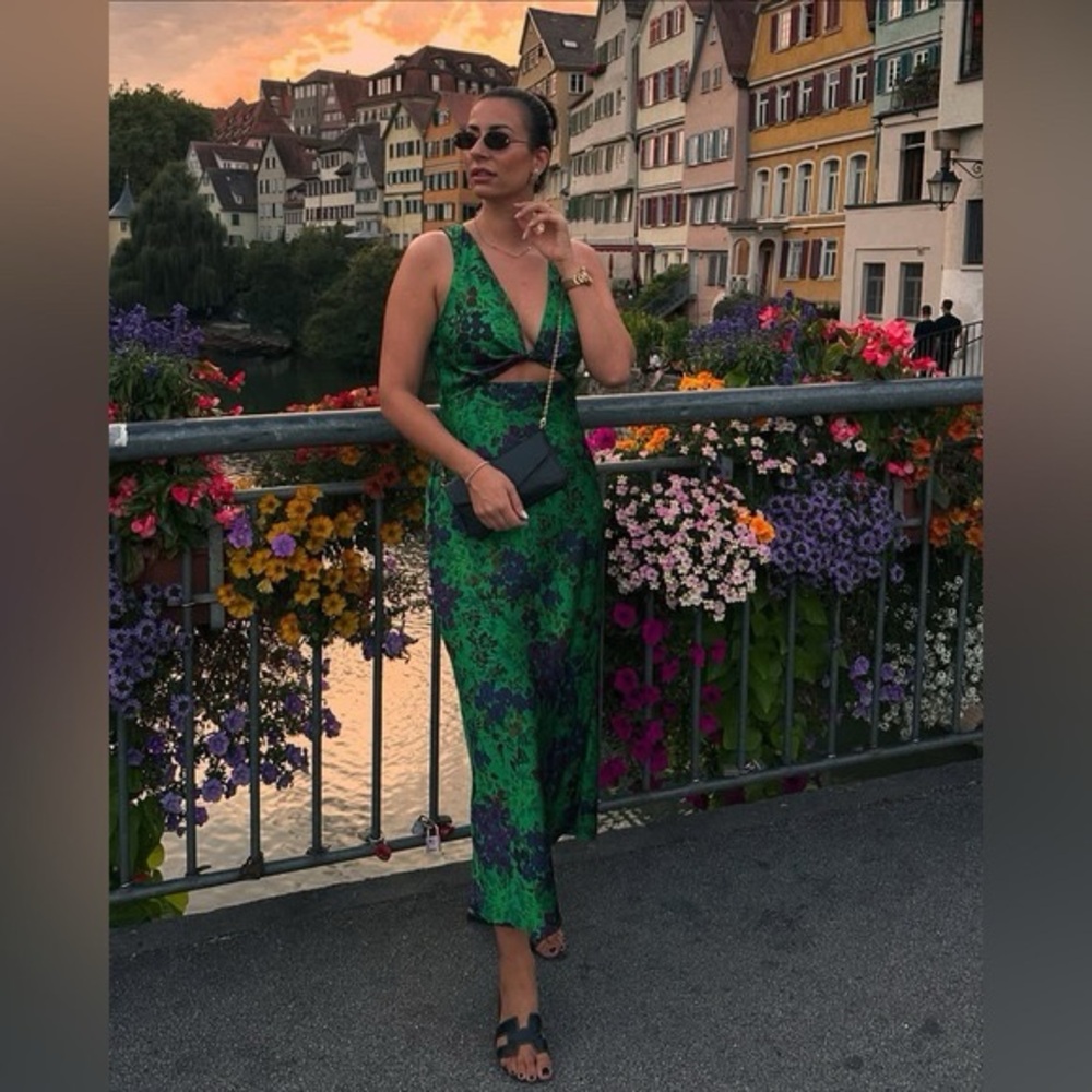 Zara Green and Purple Floral Print Satin Effect Dress with Cut Out Maxi Dress - Picture 4 of 15